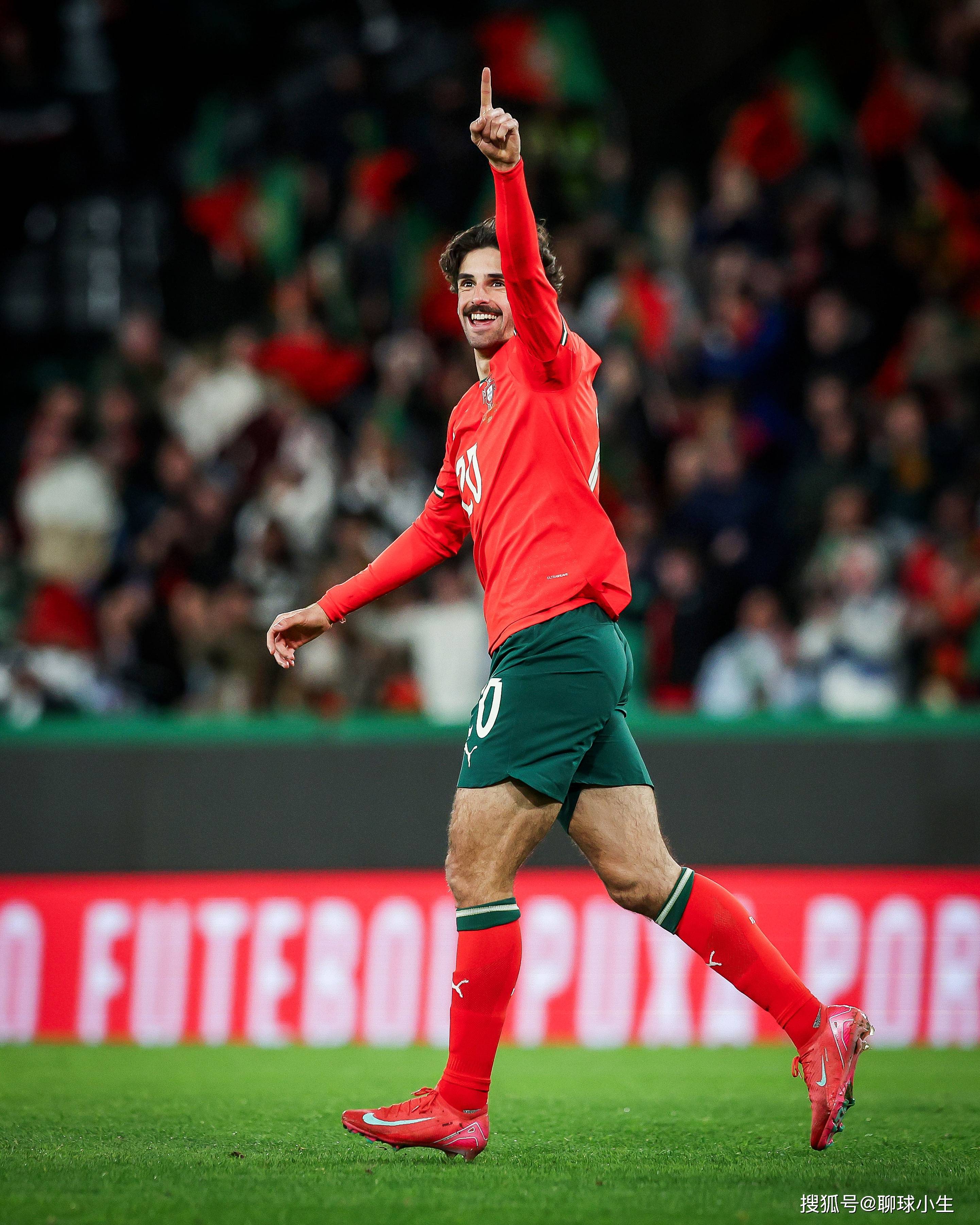 欧宝官方网站 -西甲赛程吃紧，葡萄牙体育转会期状态回暖，悬念犹存，临场指挥获称赞(周一002葡超吉马良斯vs葡萄牙国民)