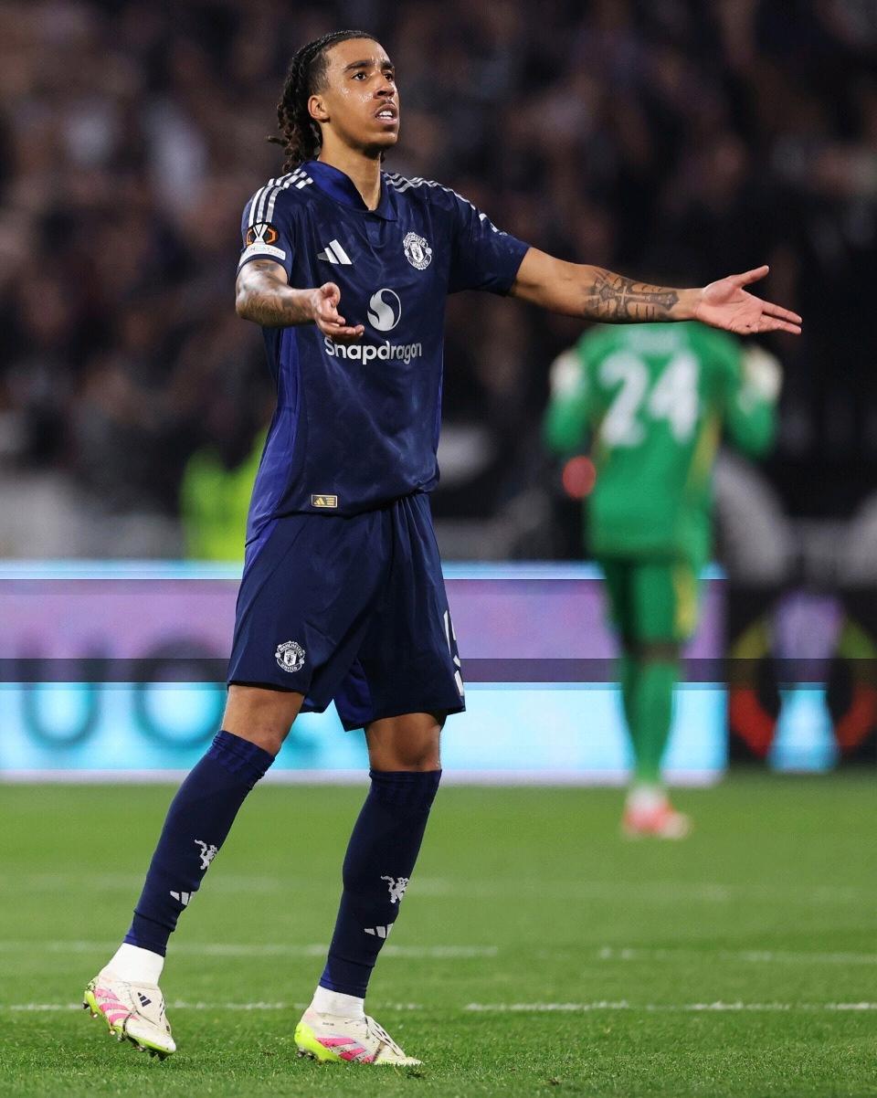 欧宝娱乐网站 -清晨欧联传出新动向，里昂再遭质疑，管理层表态——话题不断，球探报告显示潜力(2025欧联杯赛制规则详解)