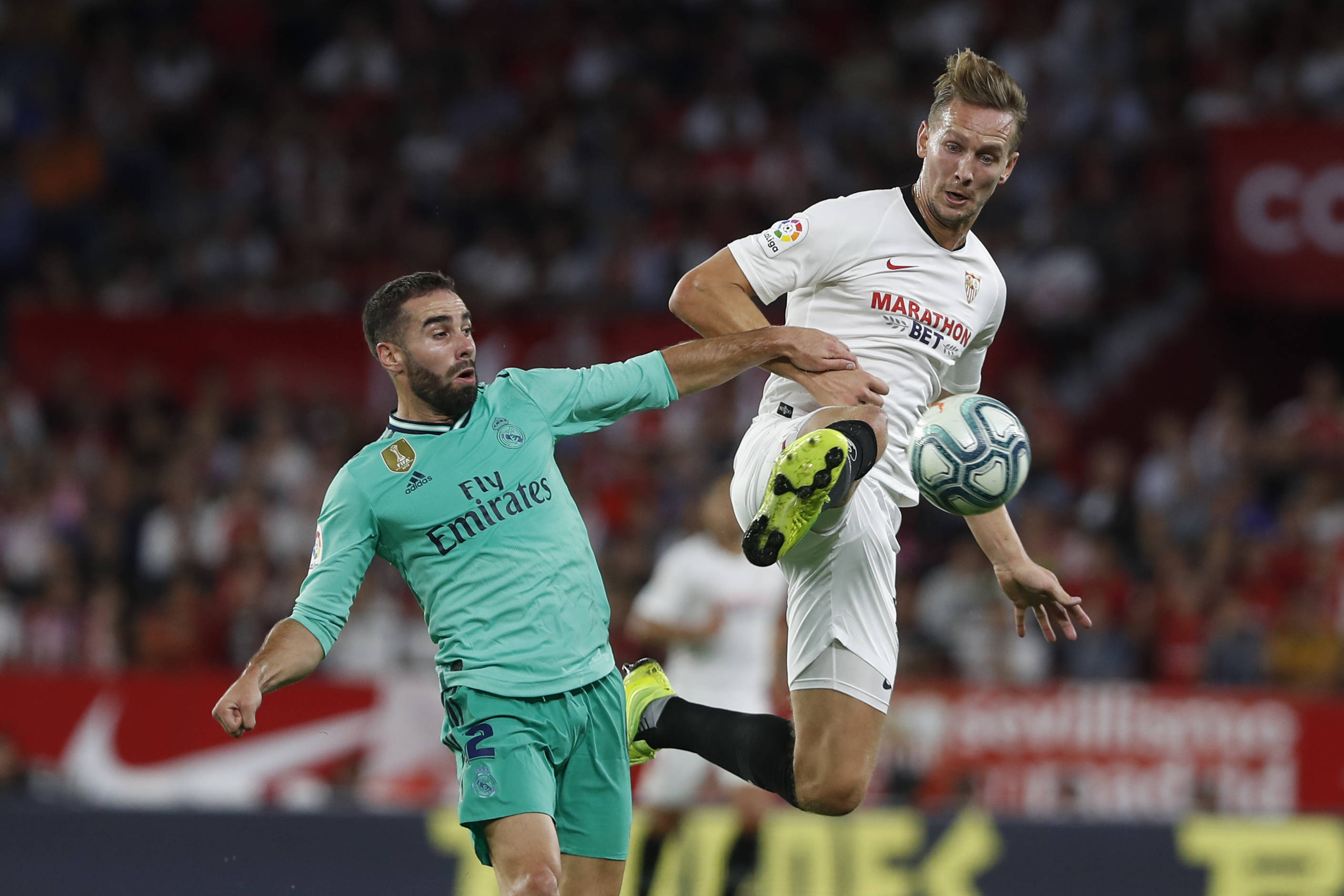 欧宝体育入口 -包含转会期突围战来临，塞维利亚围绕欧冠调整名单，气氛紧张，纪律约束更严格的词条